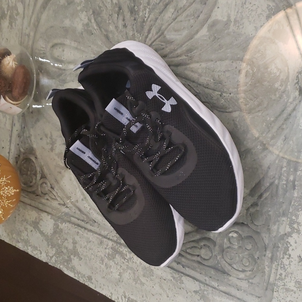 Under Armour Charged Womens Shoe Lace Up Sneakers Black Trainers Size 9.5 - Picture 3 of 11